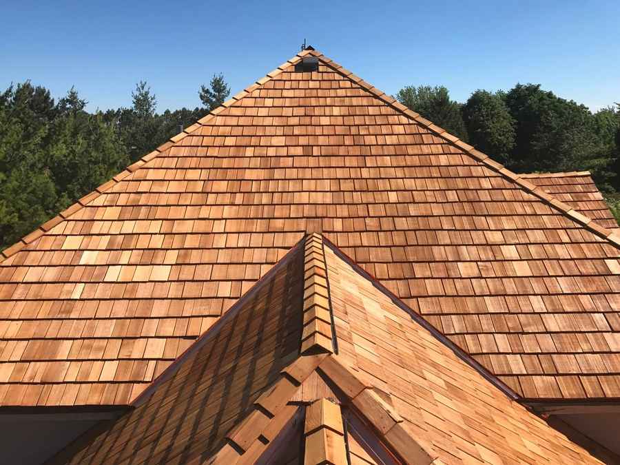 4 Reasons to Choose a Cedar Roof: Benefits, Advantages, and Expert Installation